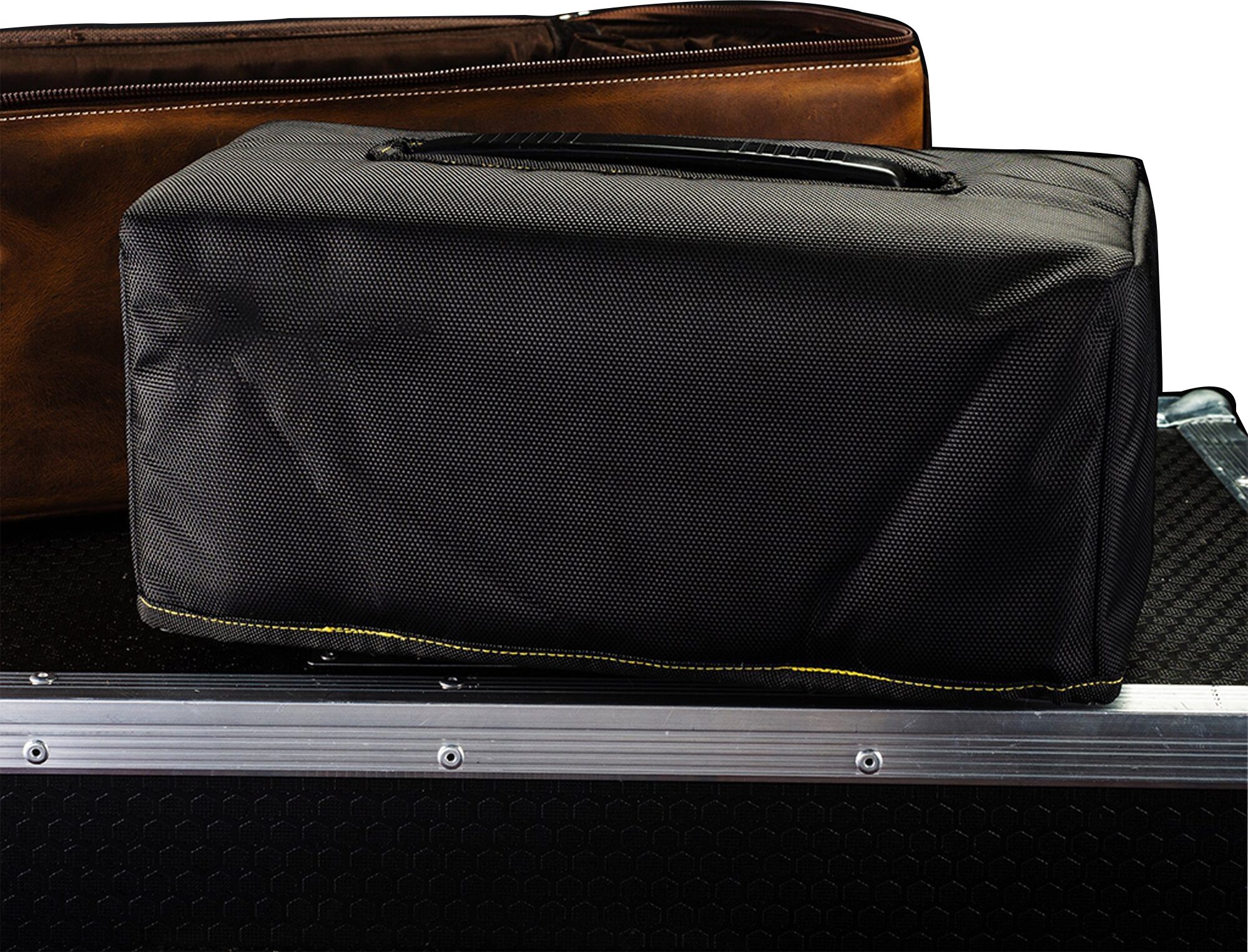 Victory GIGBAGLTHR Leather Gig Bag, Fits V30H / V40H / VXH / VC35H / S22 / S25, Large, Action Position Back