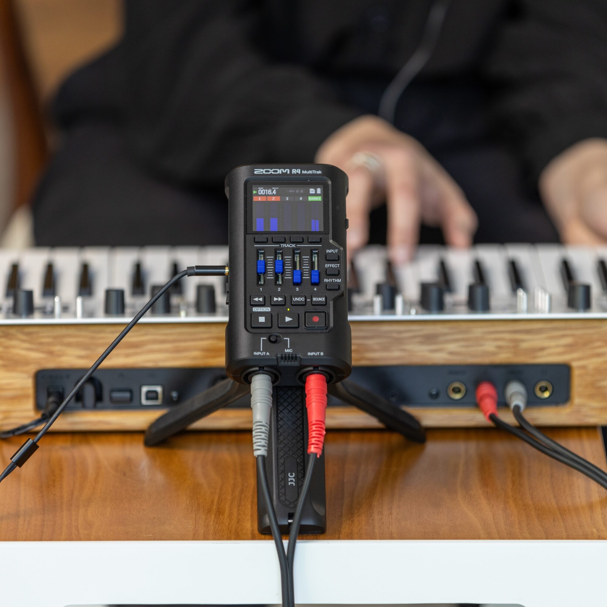 Zoom R4 Handheld Digital MultiTrak Audio Recorder, New, Action Position Back