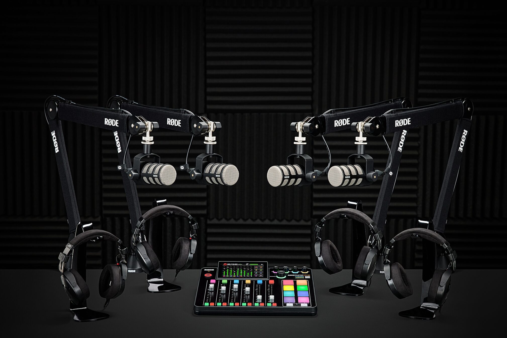Rode Ultimate Podcaster Bundle: Four-Person Podcasting Pack