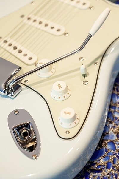 open zoom image for Fender American Vintage '59 Stratocaster Electric Guitar, with Rosewood Fingerboard and Case, Faded Sonic Blue Controls