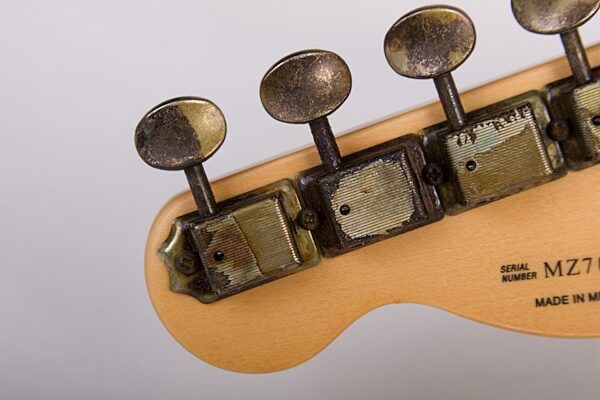 open zoom image for Fender Joe Strummer Signature Telecaster Electric Guitar, Tuning Machines
