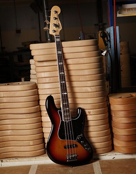open zoom image for Fender American Deluxe Jazz Electric Bass (Rosewood with Case), 3-Color Sunburst - Glamour View