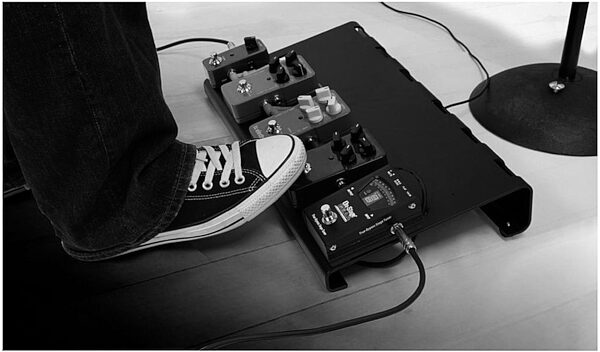 open zoom image for On-Stage GPB3000 Pedal Board (with Gig Bag), New, In Use 2
