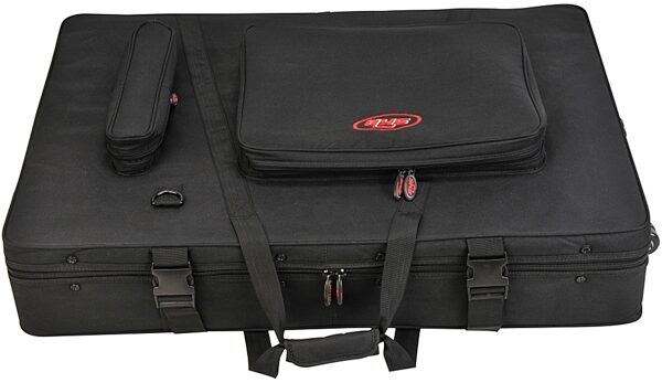 open zoom image for SKB SCNS7FX Numark NS7FX Soft Case, Closed Center