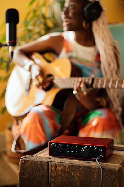 open zoom image for Focusrite Scarlett Solo Studio Gen 4 Audio Interface Recording Package, New, In Use