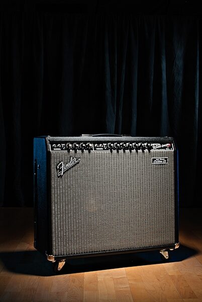 open zoom image for Fender '65 Twin Custom 15 Guitar Combo Amplifier (85 Watts, 1x15"), Glamour View