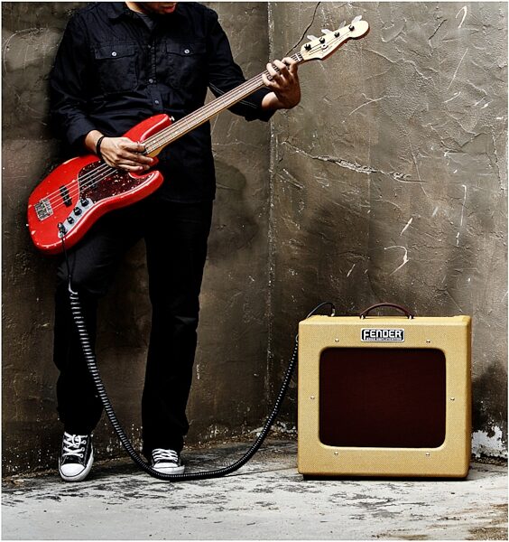 open zoom image for Fender Bassman TV Ten Tweed Bass Combo Amplifier (150 Watts, 1x10"), In Use