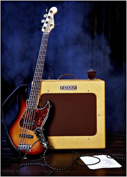 open zoom image for Fender Bassman TV Twelve Tweed Bass Combo Amplifier (150 Watts, 1x12 in.), Glamour View 2