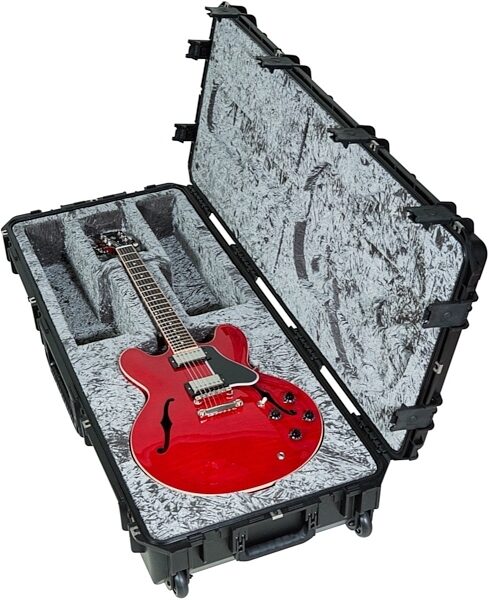 open zoom image for SKB iSeries Waterproof 335-Type Guitar Case, 47 inch x 19 inch x 35 inch, 3i-4719-35, Alt