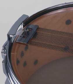 open zoom image for Fat Cat Dual Adjustable Snappy Snares, In Use