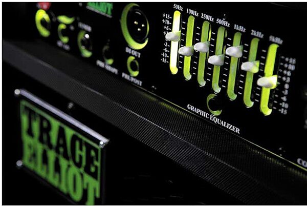 open zoom image for Trace Elliot 715 Bass Combo Amplifier (200 Watts, 1x15 in.), Closeup 4