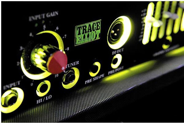 open zoom image for Trace Elliot 715 Bass Combo Amplifier (200 Watts, 1x15 in.), Closeup 6
