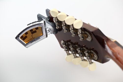 open zoom image for Peterson SC-1 StroboClip Clip-On Strobe Tuner, In Use 2