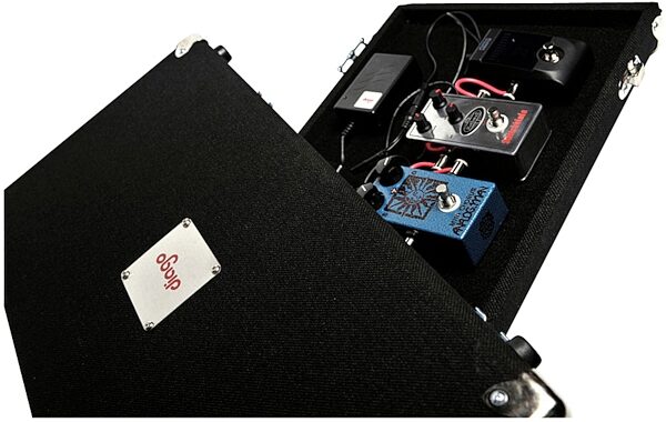 open zoom image for Diago PB02 Gigman Pedalboard, In Use