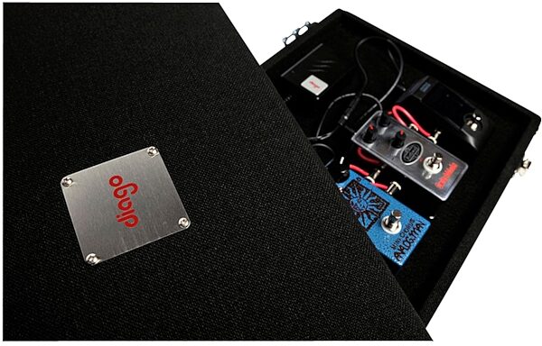 open zoom image for Diago PB02 Gigman Pedalboard, Closeup