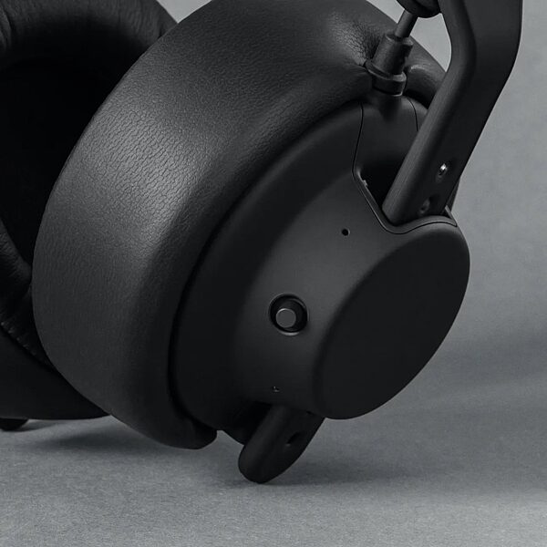 open zoom image for AIAIAI TMA-2 Move Wireless Bluetooth Headphones, Open Box (Very Good), Detail Headstock
