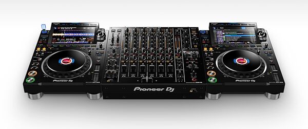 open zoom image for Pioneer DJ CDJ-3000 Professional Media Player, Black, In Use