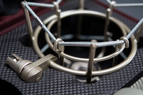 open zoom image for Lauten Audio Clarion FC-357 FET Condenser Microphone, New, Shock Mount Detail