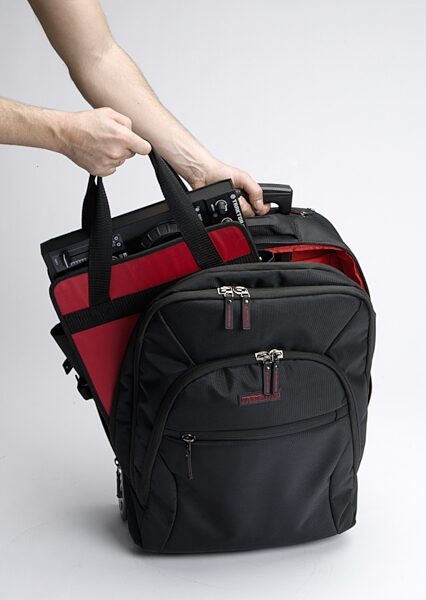 open zoom image for Magma Digi Control-Trolley XL Padded DJ Bag, Detail 3