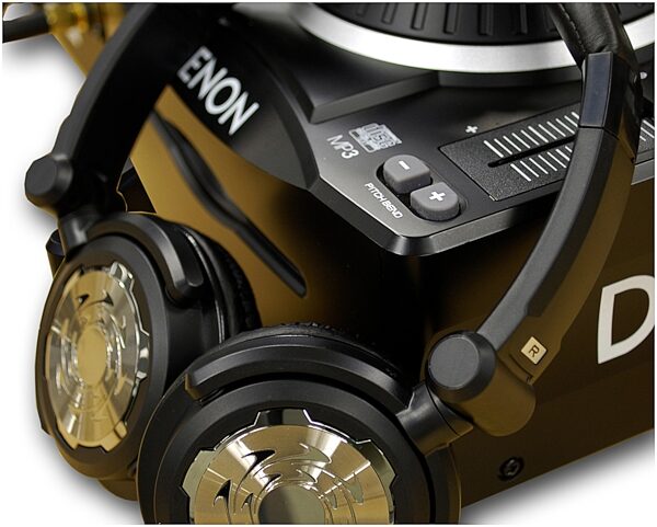 open zoom image for Denon DNHP500 Professional DJ Headphones, Glamour View