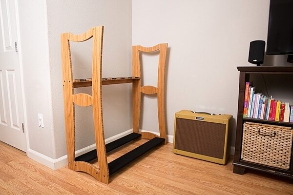 open zoom image for DRS Racks Bravo7 Original Guitar Rack (7-Space), Natural, ve
