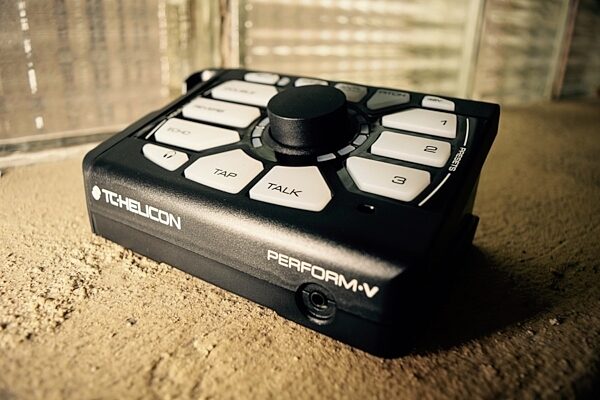 open zoom image for TC-Helicon Perform-V Vocal Performance Mic-Stand-Mount Processor, Glamour View