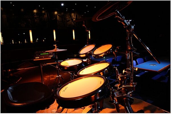 open zoom image for Yamaha DTX950K Electronic Drum Kit, Glamour View 2