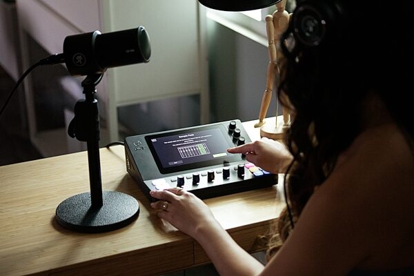 open zoom image for Mackie DLZ Creator XS Compact Adaptive Digital Mixer for Podcasting and Streaming, Open Box (Like New), Action Position Back