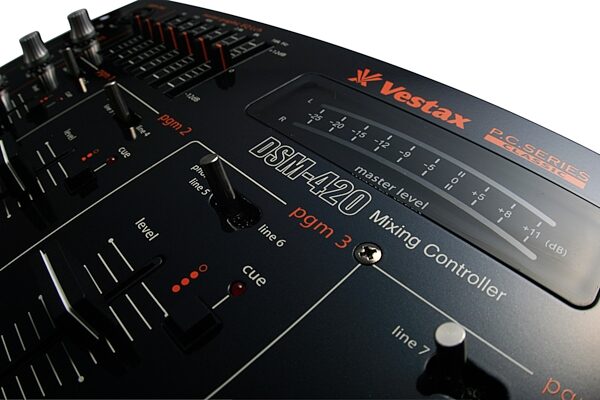 open zoom image for Vestax DSM420 4-Channel Rackmount DJ Mixer with FX, Mixer Closeup