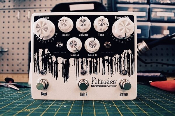 open zoom image for EarthQuaker Devices Palisades Overdrive Pedal, glam