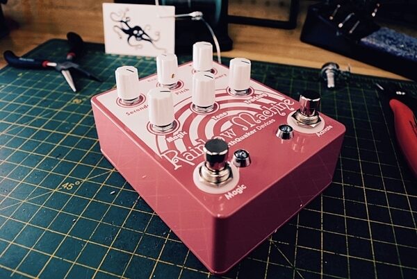 open zoom image for EarthQuaker Devices Rainbow Machine Pitch Shifter Pedal, glam