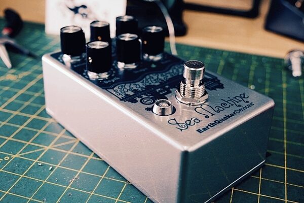 open zoom image for EarthQuaker Devices Sea Machine V3 Chorus Pedal, New, glam