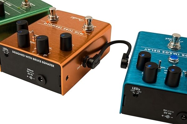 open zoom image for Fender Blockchain Patch Cable Kit, In Use