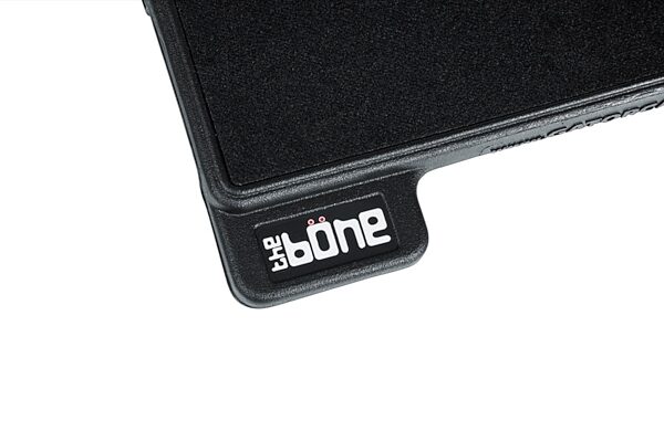open zoom image for Gator GBONE The Bone Pedal Board Case, View 4