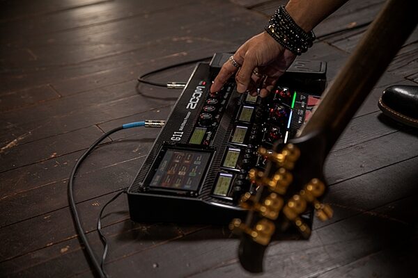 open zoom image for Zoom G11 Multi-Effects Processor, New, In Use