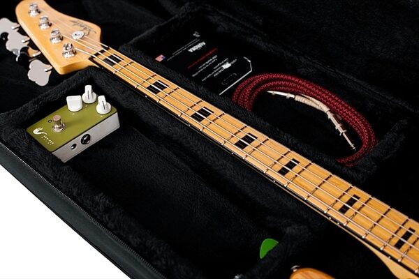 open zoom image for Gator GLBASS Lightweight Electric Bass Case, New, View 8