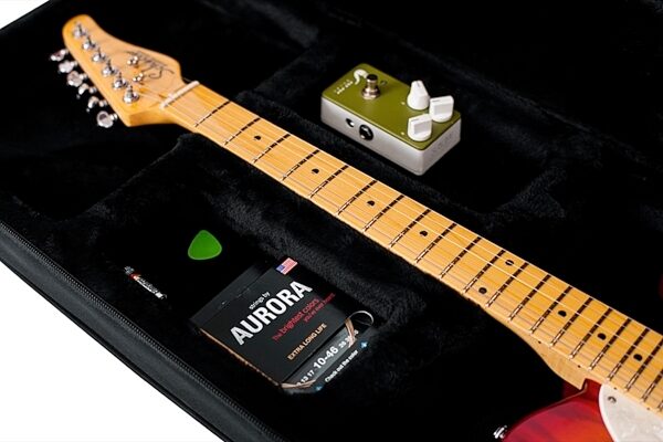 open zoom image for Gator GLELEC Lightweight Universal Electric Guitar Case, New, Detail
