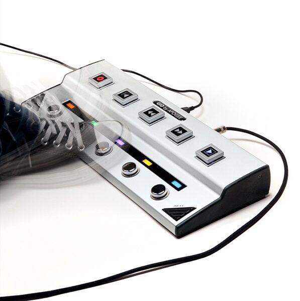 open zoom image for Apogee GIO USB Guitar Recording Interface and Controller, In Use 1