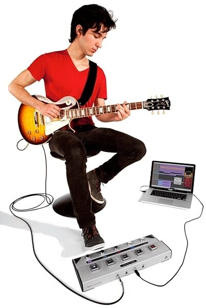open zoom image for Apogee GIO USB Guitar Recording Interface and Controller, In Use 4