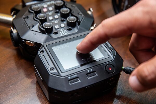 open zoom image for Zoom H8 Handy Recorder, In Use