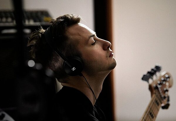 open zoom image for Sennheiser HD 25 Light On-Ear Closed-Back Headphones, New, In Use