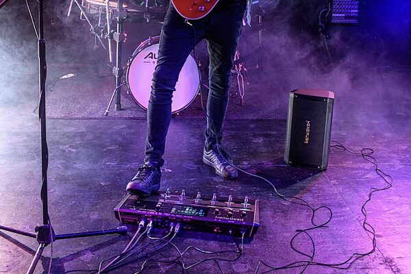 open zoom image for HeadRush FRFR108 MKII Powered Speaker Cabinet, New, Action Position Back