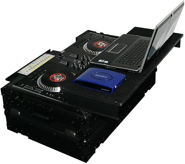 open zoom image for Odyssey FZGSNS7WBL Black Label Numark NS7 Case, In Use 3