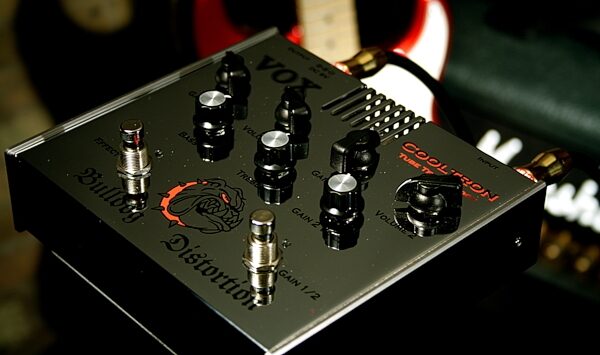 open zoom image for Vox Bulldog Cooltron Distortion Pedal, Application Shot Front