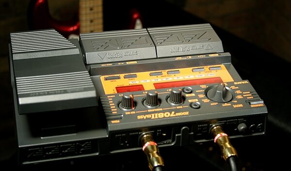 open zoom image for Zoom BFX708II Bass Multi-Effects Pedal, Application Shot Back