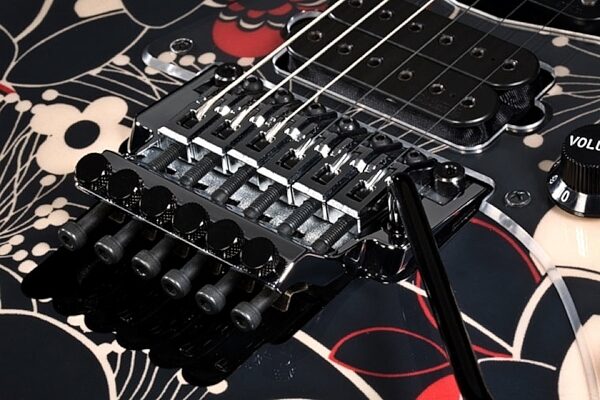 open zoom image for Ibanez JEM77 Floral Pattern II Electric Guitar (with Case), Bridge