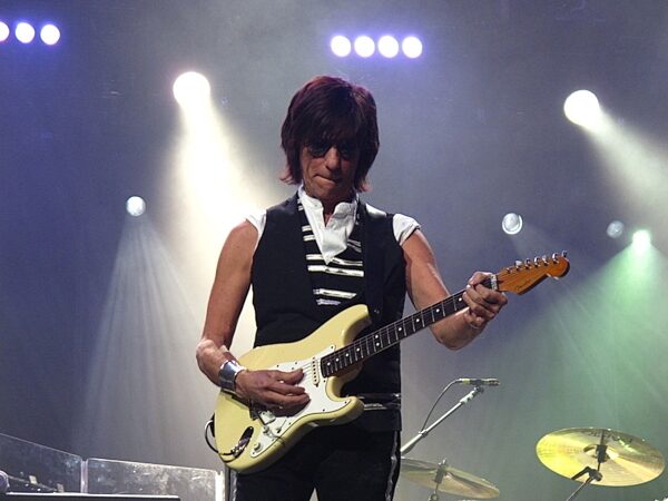open zoom image for Fender Jeff Beck Stratocaster Electric Guitar (with Case), Jeff Beck