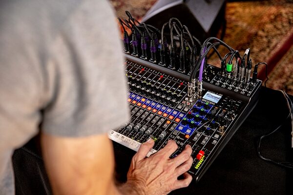 open zoom image for Zoom LiveTrak L-20 Digital Mixer and Multi-Track Recorder, 20-Channel, New, Action Position Back