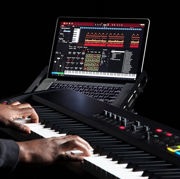open zoom image for M-Audio Hammer 88 Pro USB MIDI Keyboard Controller, New, Action Position Back
