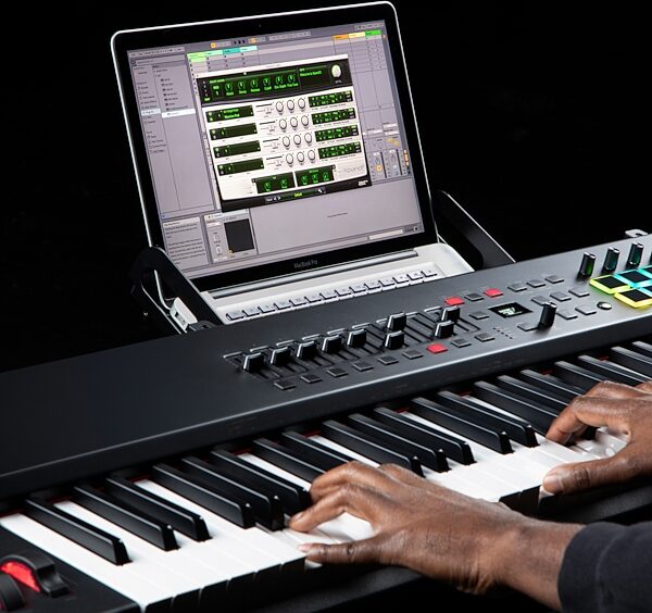 open zoom image for M-Audio Hammer 88 Pro USB MIDI Keyboard Controller, New, Action Position Back